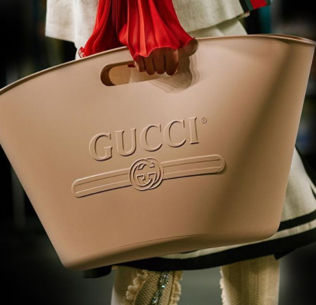 GUCCIの最新バッグが日本でバカ売れwuwuwuwuwuwu
