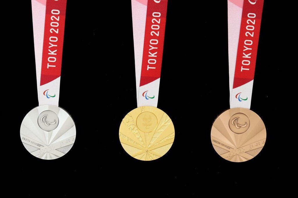 パラリンピックメダル