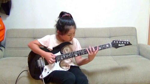 10歳の天才ギター少女