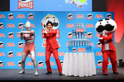 プリングルズ　ガーリックバター